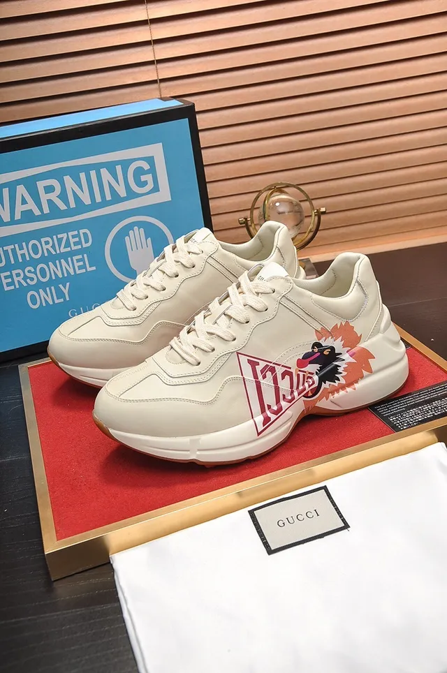 Gucci Screener Off-White Leather Graphic Side Print Lifestyle Sneakers 8
