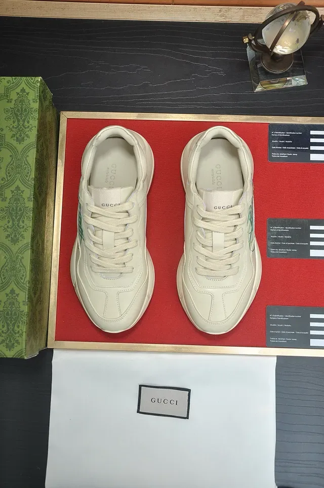 Gucci Screener Off-White Couro Interlocking GG Logo Lifestyle Sneakers 9