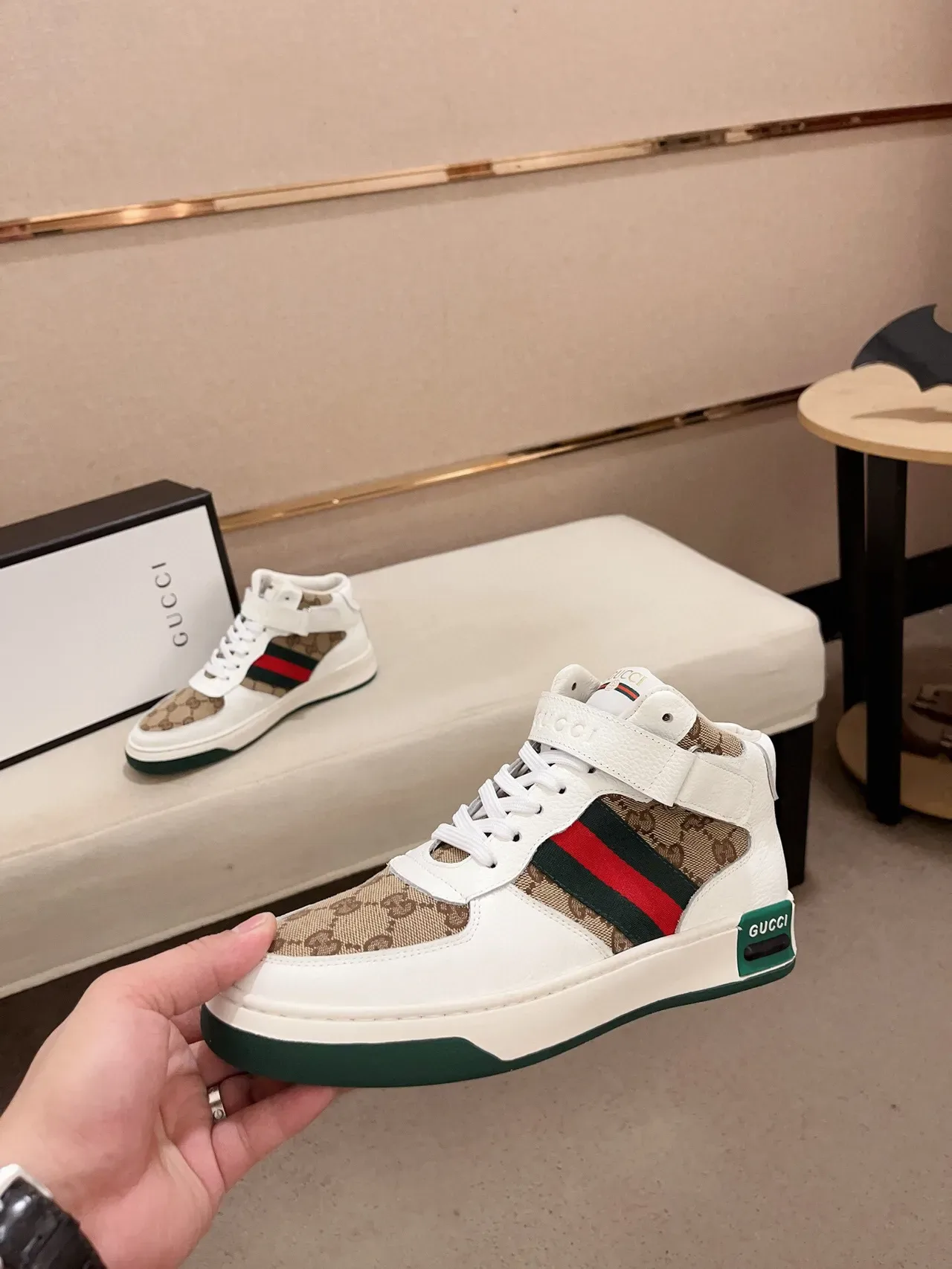 Gucci Screener White Beige Green Red tênis lifestyle 3