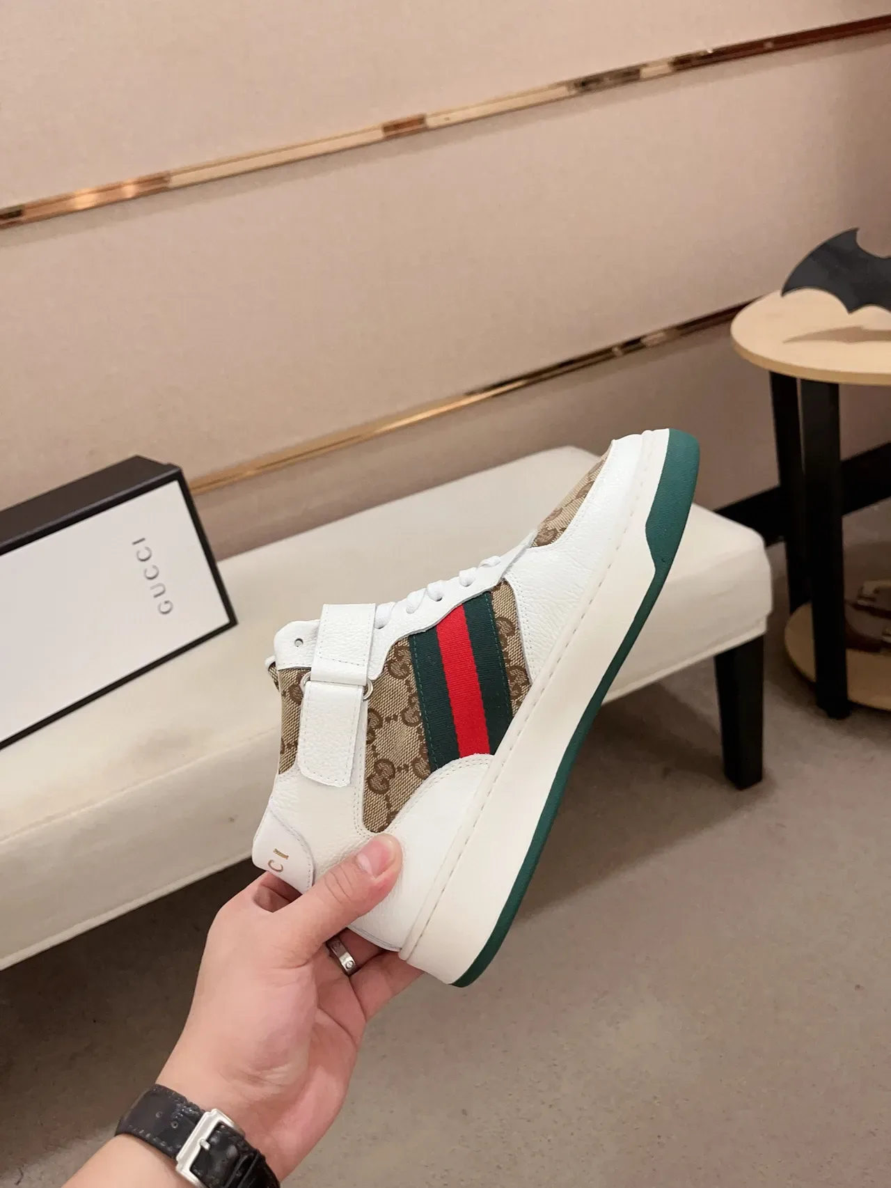 Gucci Screener White Beige Green Red tênis lifestyle 5