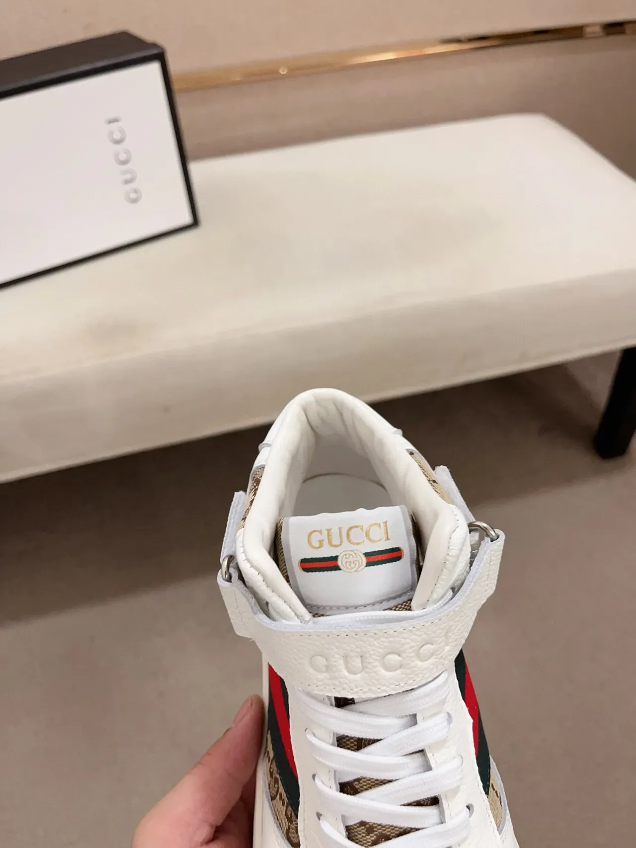Gucci Screener White Beige Green Red tênis lifestyle 6