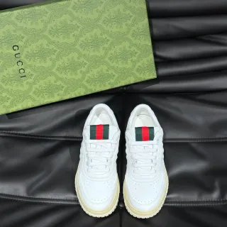 Gucci Screener Zapatillas Lifestyle de Cuero Blanco con Rayas de Web