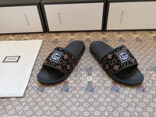 Gucci Slide Chaussons Noirs Monogram Sangle 2