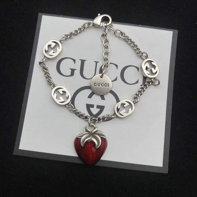 Gucci স্ট্রবেরি লাল চাঁদি এনামেল পেন্ড্যান্টস ইন্টারলকিং GG-লিঙ্ক চেইন হার 7