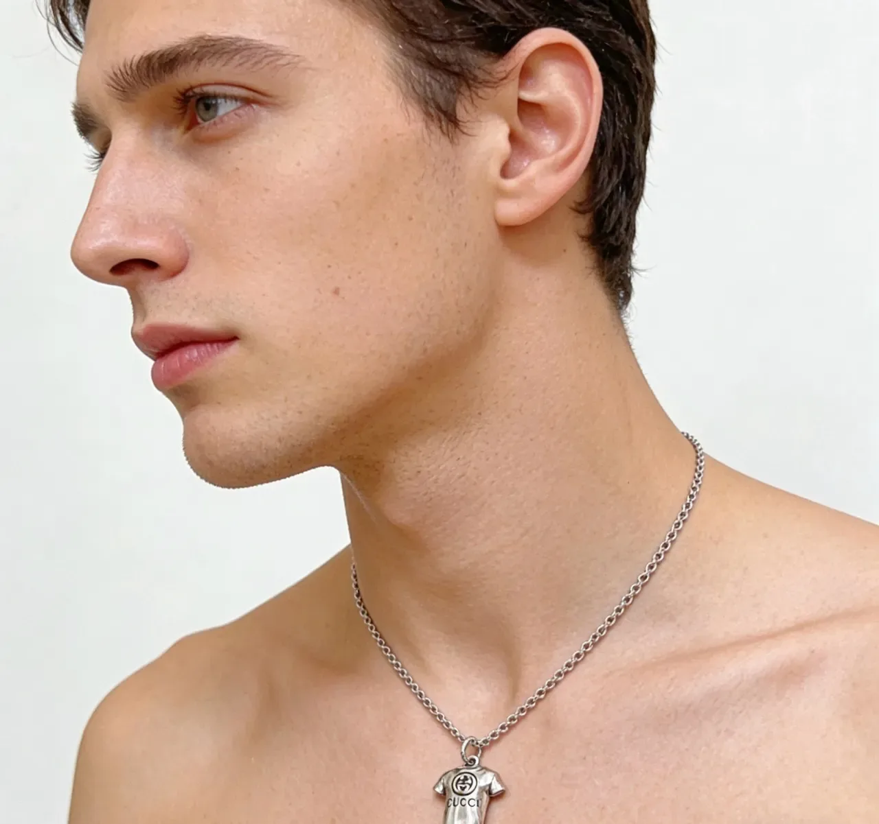 Gucci T-Shirt Pendant Silver Necklace 5