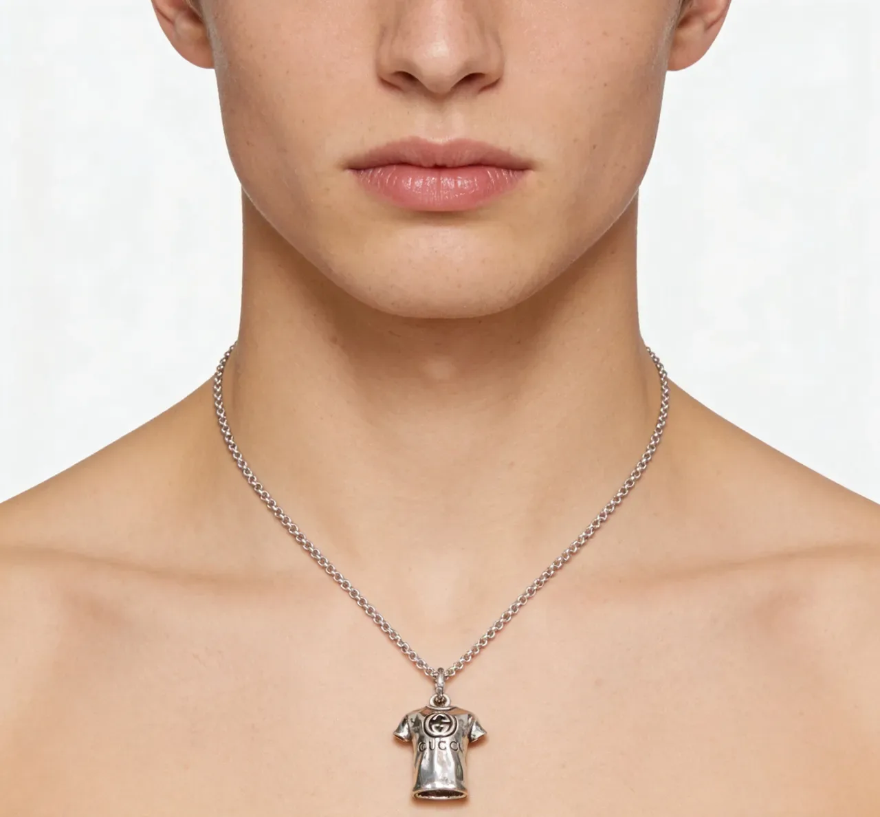 Gucci T-Shirt Pendant Silver Necklace 7
