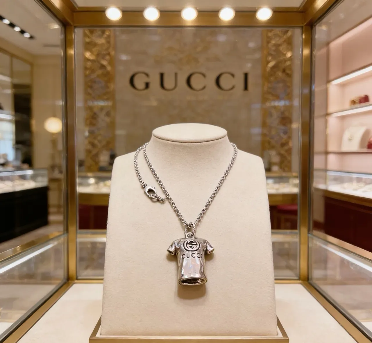 Gucci T-Shirt Pendant Silver Necklace 9