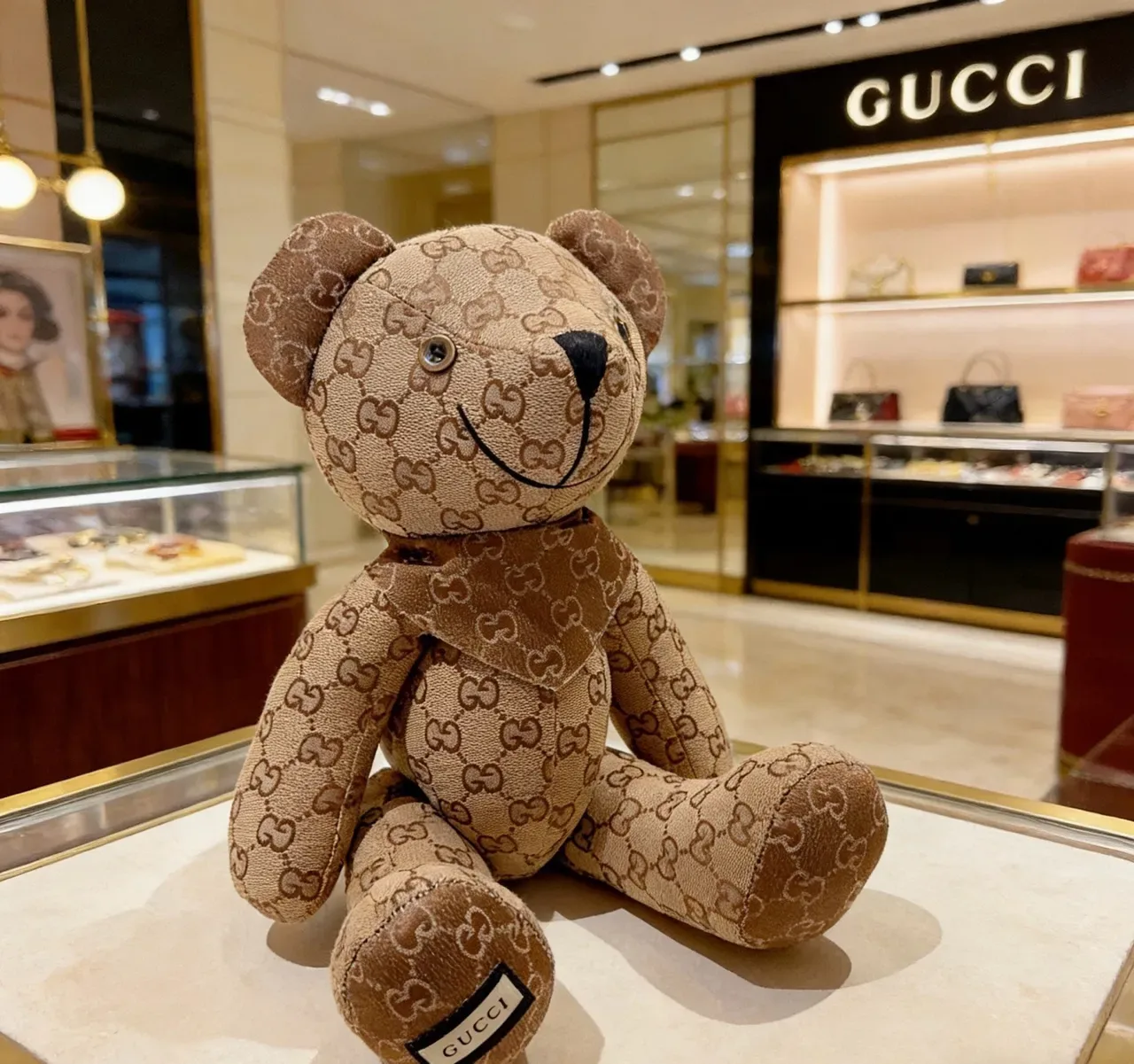 Gucci Teddy Bear Bolso Beige Marrón GG Monogram Canvas Peluche Silueta 7