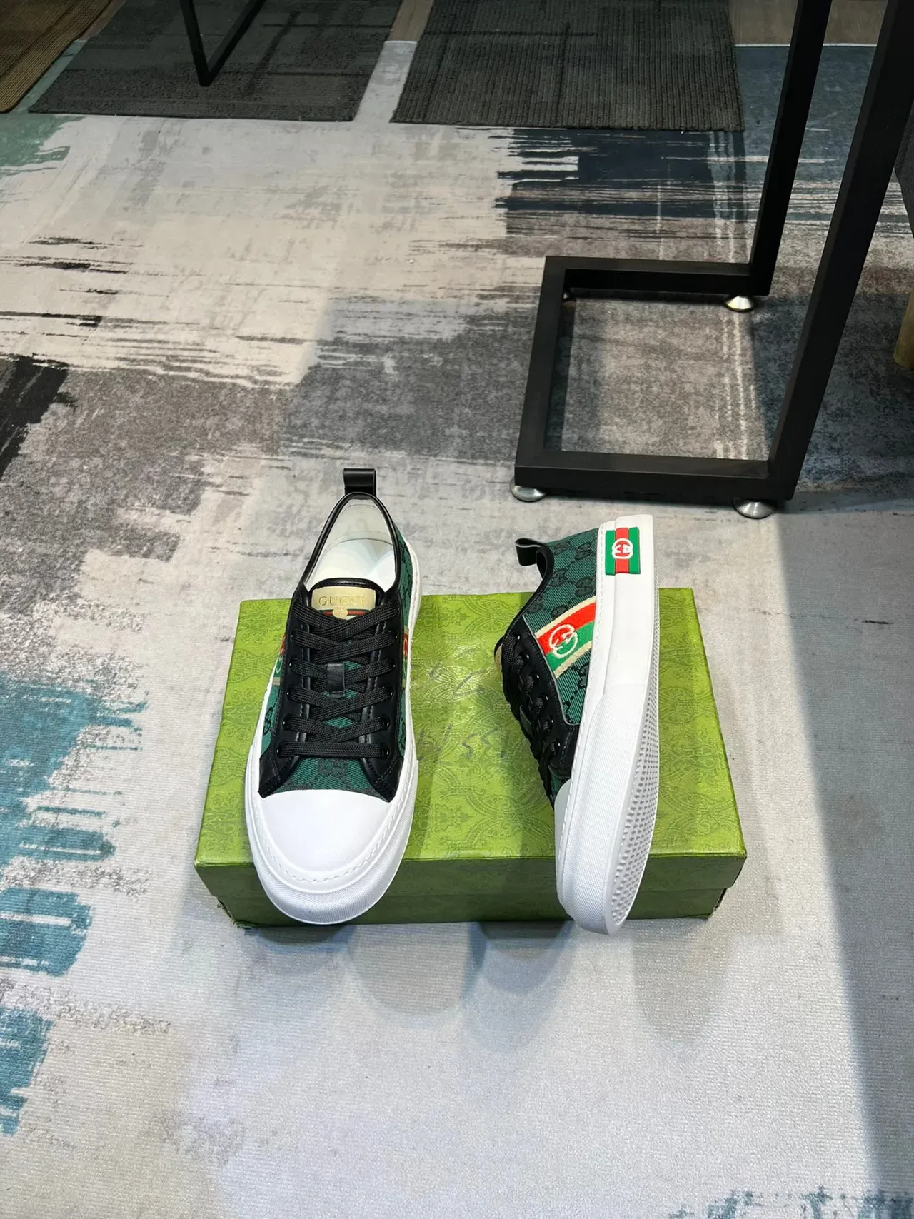Gucci Tennis 1977 绿色 GG Monogram Web Stripe 生活方式运动鞋 4