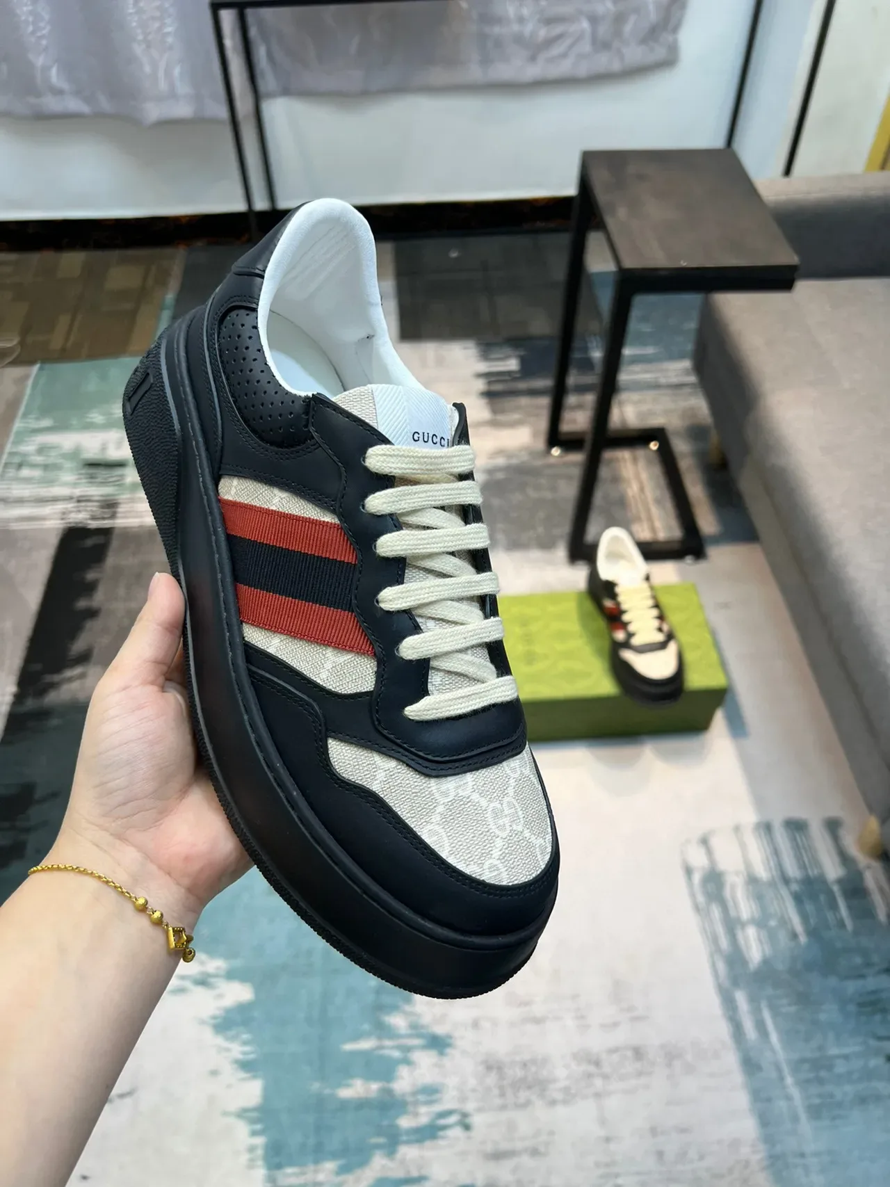 Gucci Tennis 1977 Zapatillas Lifestyle con Monograma de Lona y Cuero con Rayas de Web 6