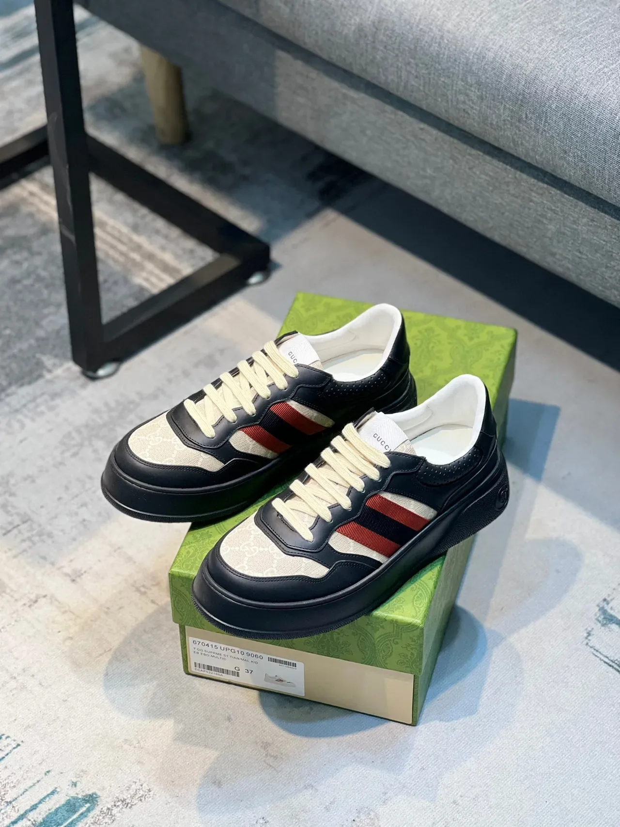 Gucci Tennis 1977 Zapatillas Lifestyle con Monograma de Lona y Cuero con Rayas de Web 7