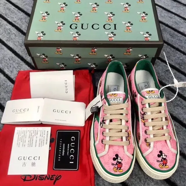Gucci Tennis 1977 حذاء رياضي أسلوب حياة بطباعة ميكي ماوس وردي 8