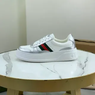 Gucci Tennis 1977 白银 Web Stripe 生活方式运动鞋