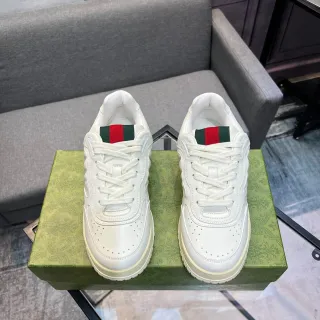 Gucci Tennis 1977 Zapatillas lifestyle de cuero blanco con rayas web