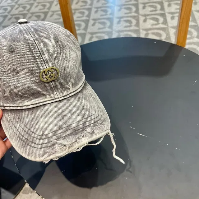 Gucci Casquette de béisbol en denim gris lavé 5