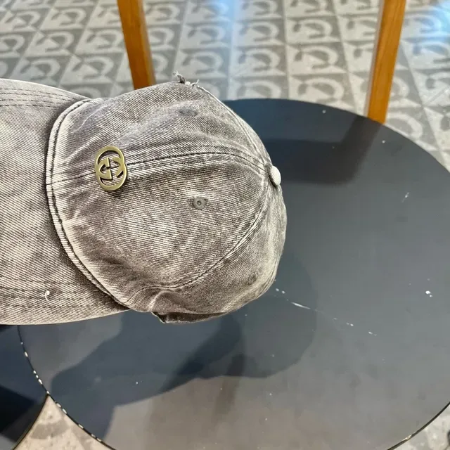 Gucci Casquette de béisbol en denim gris lavé 9