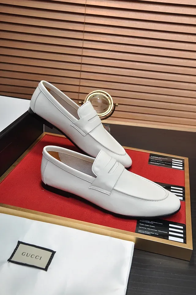 Gucci সাদা চামড়া Penny Strap লুফার 4