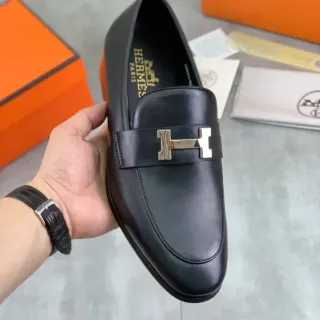 Hermès 黑色银色 光滑皮革 H形金属扣 乐福鞋