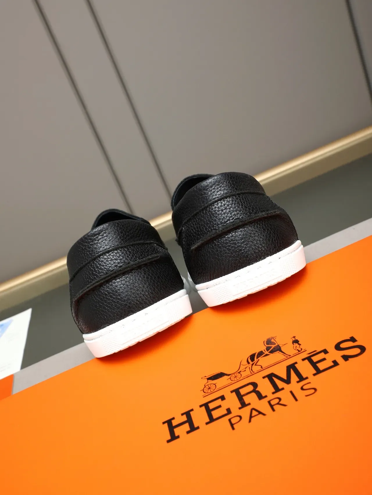 Hermès Black White Pebbled Leather H-Buckle Hardware Loafer 3