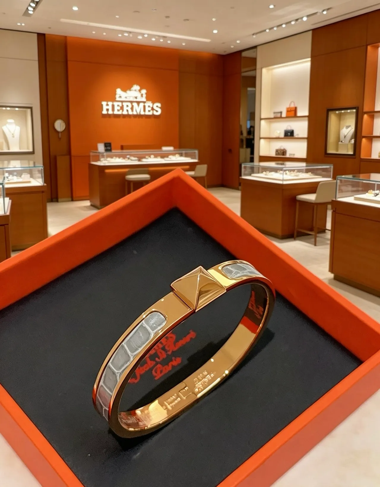 Hermès Clic H সোনালি রং এবং কুমির ত্বকের ইনলে ব্রেসলেট 6