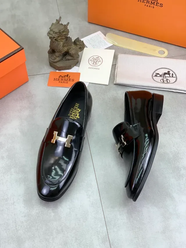 Hermès H Buckle Mocasins Couro Preto Verniz 5