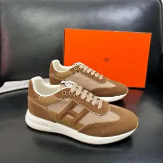 Hermès H-Racer 棕色和米色生活方式运动鞋