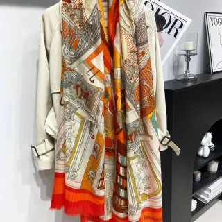 Hermès Le Monde des Chasseurs लाल नारंगी रेशम स्कार्फ