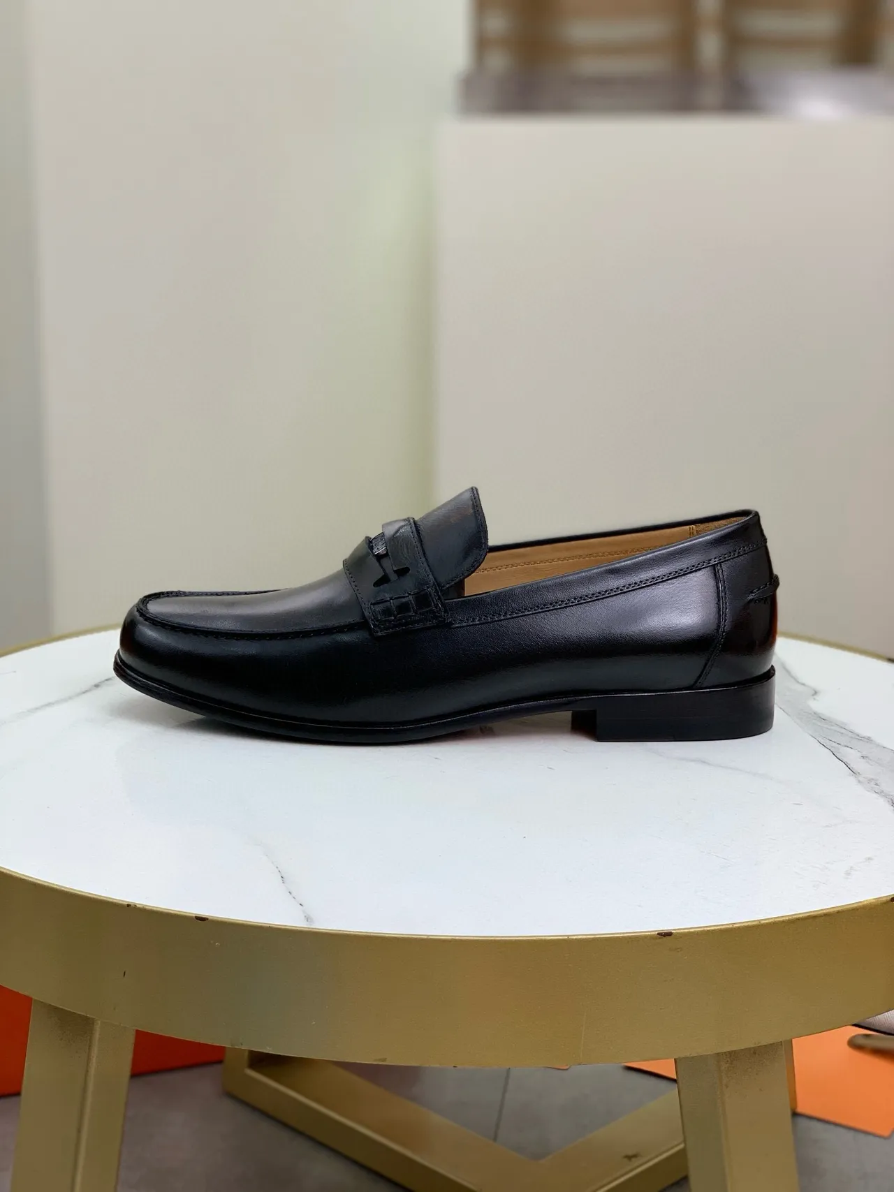 Hermès Oran Mocassin en Cuir Noir avec Horsebit 6
