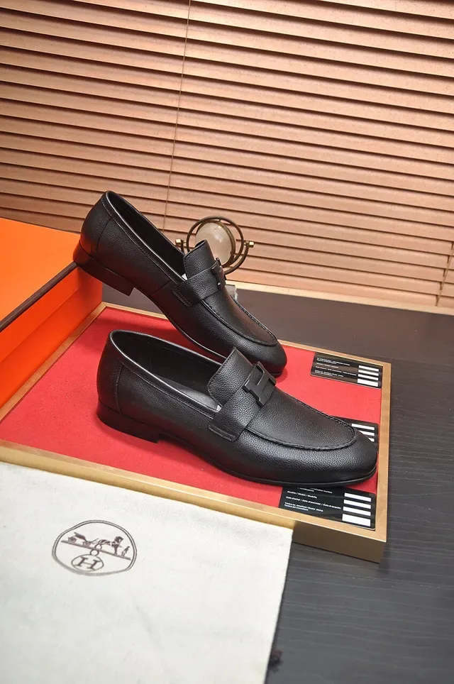 Hermès Oran काली पेब्ल्ड लेदर H-Buckle लोफर 6