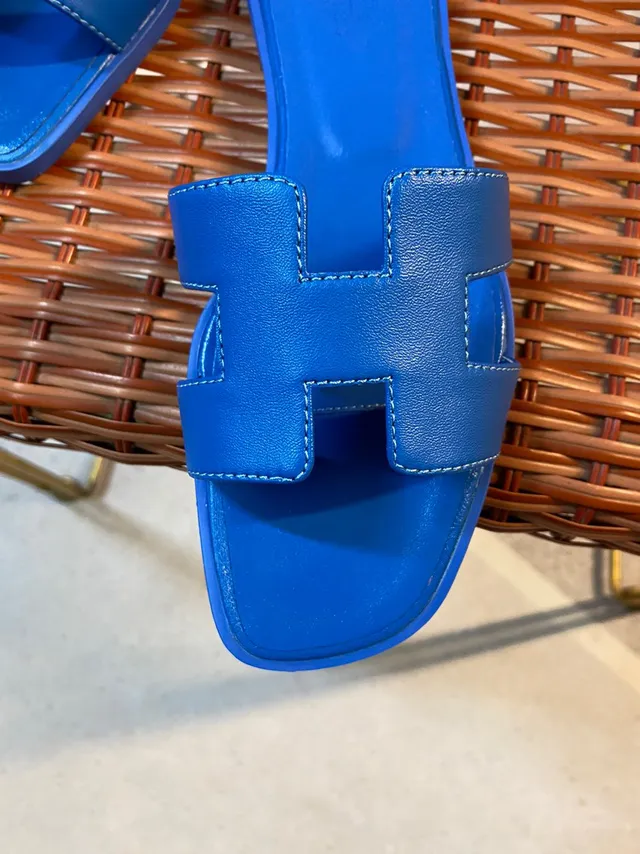 Hermès Oran Blue H-Strap Slippers 2