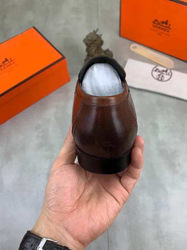 Hermès Oran Loafer Marron Cuir Embossé Crocodile 3