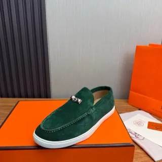 Hermès ओरान लोअफर हरी सुड हॉर्सबिट स्लिप-ऑन लोअफर