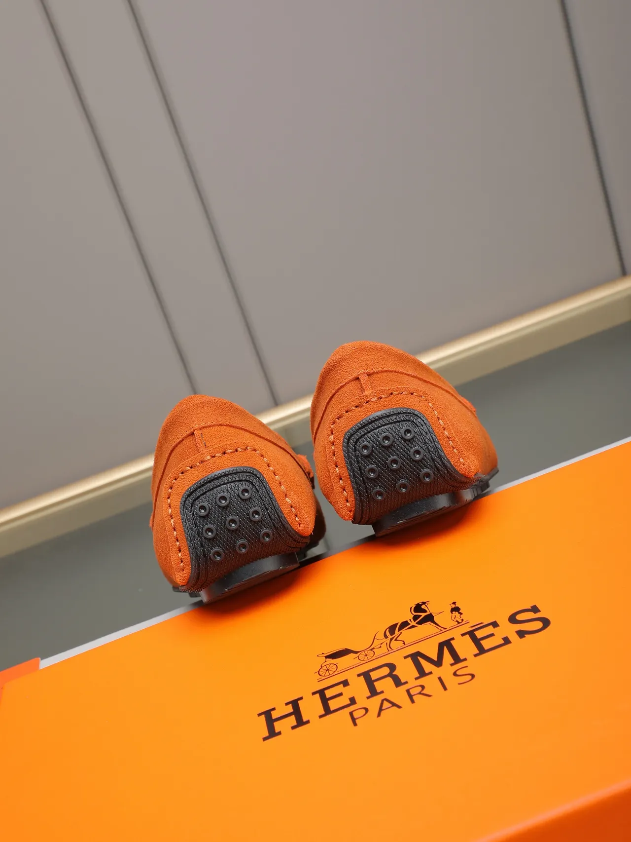 Hermès Oran Loafer برتقالي شيروي H-Buckle Loafer 3