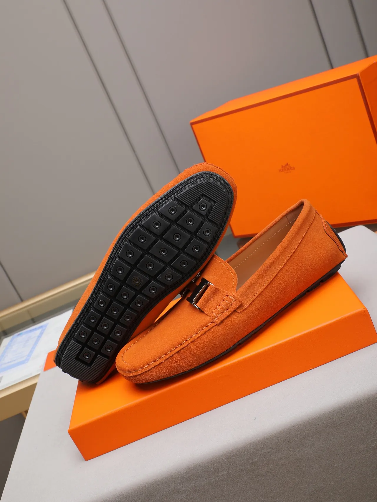Hermès Oran Loafer برتقالي شيروي H-Buckle Loafer 4