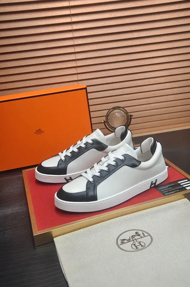 Hermès Oran Sneaker Blanc et Noir Cuir Style de Vie Sneakers 4