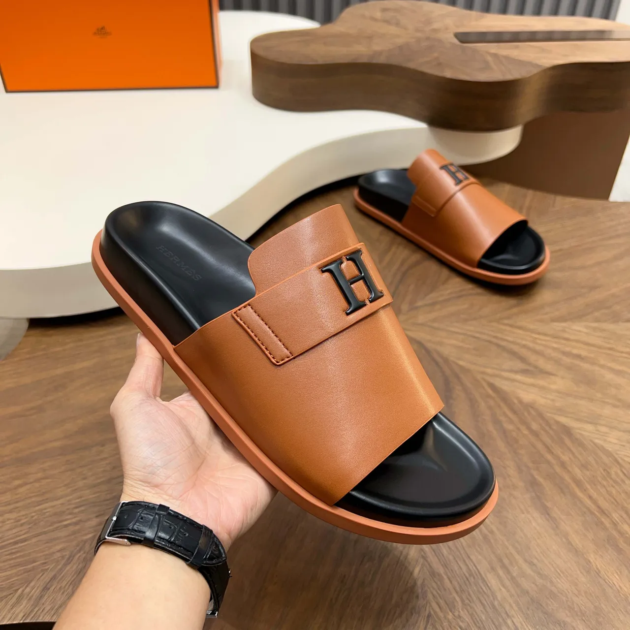 Hermès Slide Brown Black Leather Strap Interlocking H Logo Slippers 9