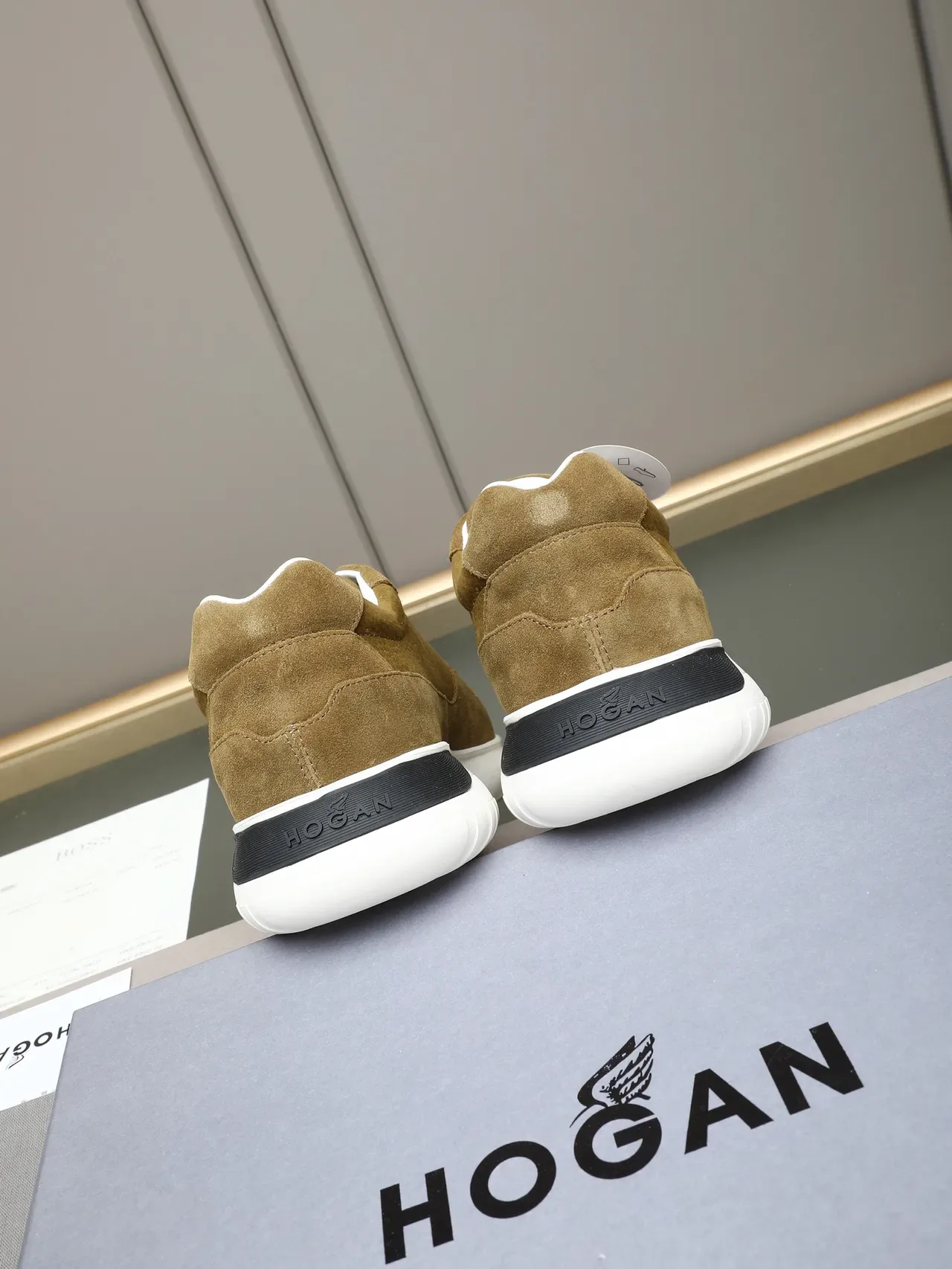 Hogan بني أبيض سويد حذاء رياضي كعب سميك 3
