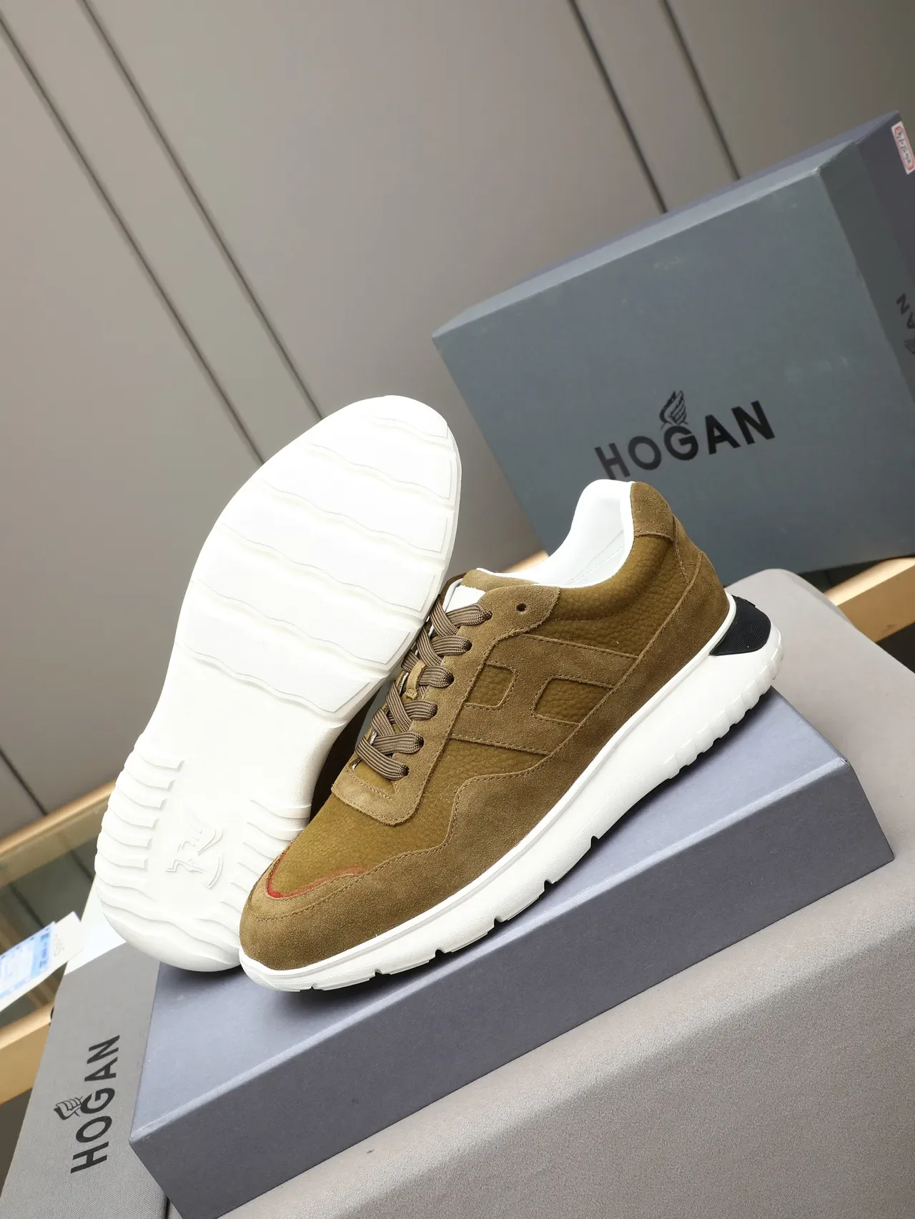 Hogan بني أبيض سويد حذاء رياضي كعب سميك 4