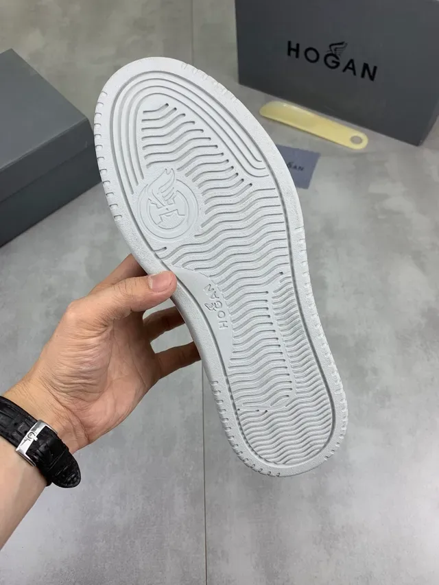 Hogan Sneakers Blancas y Grises Low-Top de Ante y Cuero Paneladas Lifestyle 2