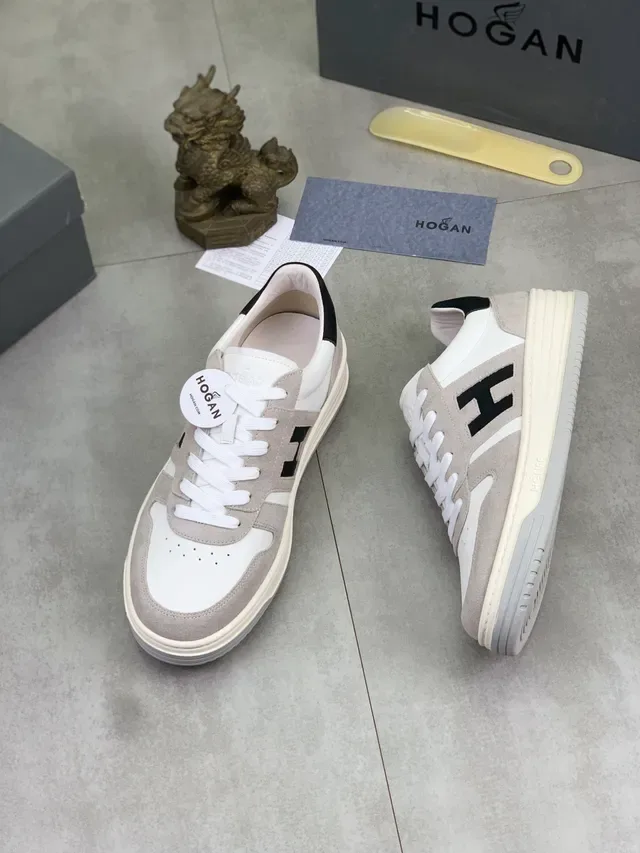 Hogan Sneakers Blancas y Grises Low-Top de Ante y Cuero Paneladas Lifestyle 5