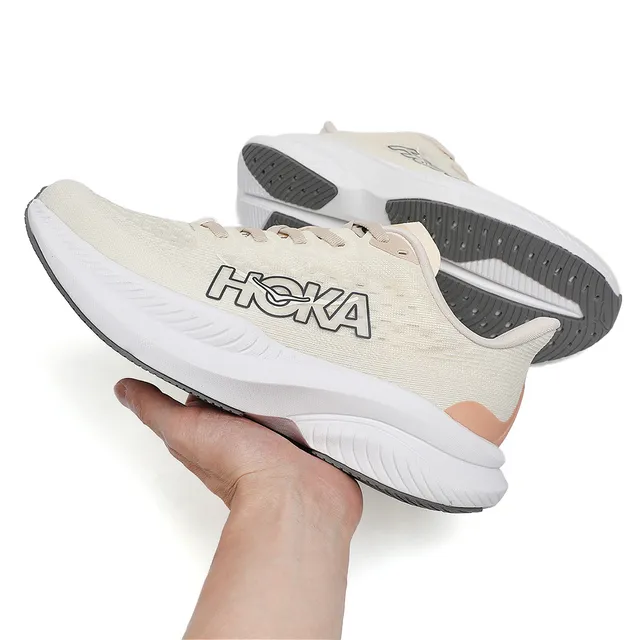 Hoka Mach 6 Beige Rosa Superior de Tejido Ingenieril Suela Media Esculpida Blanca Zapatillas de Running 4