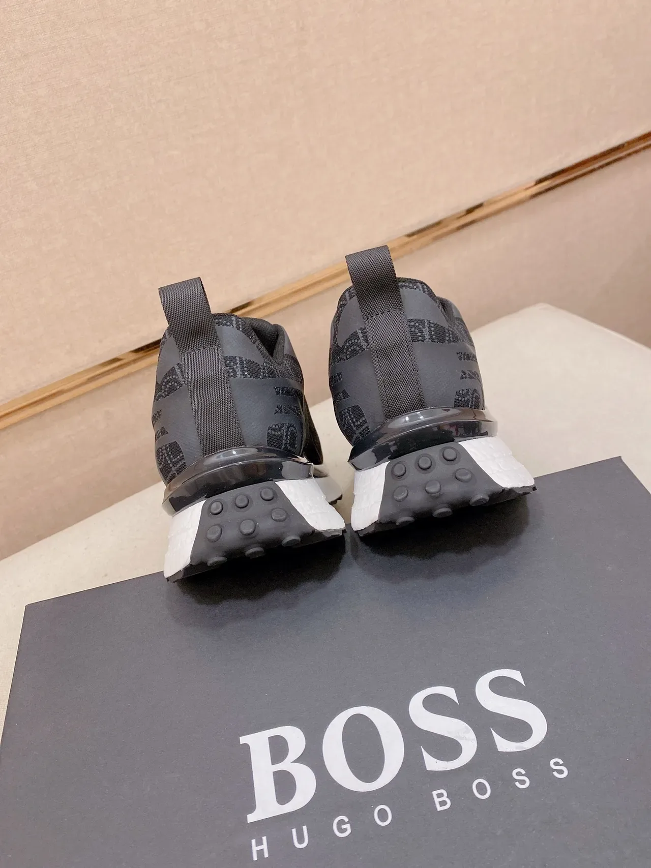 Hugo Boss Black Gold Knit Upper Bold Logo Lifestyle Sneakers 8