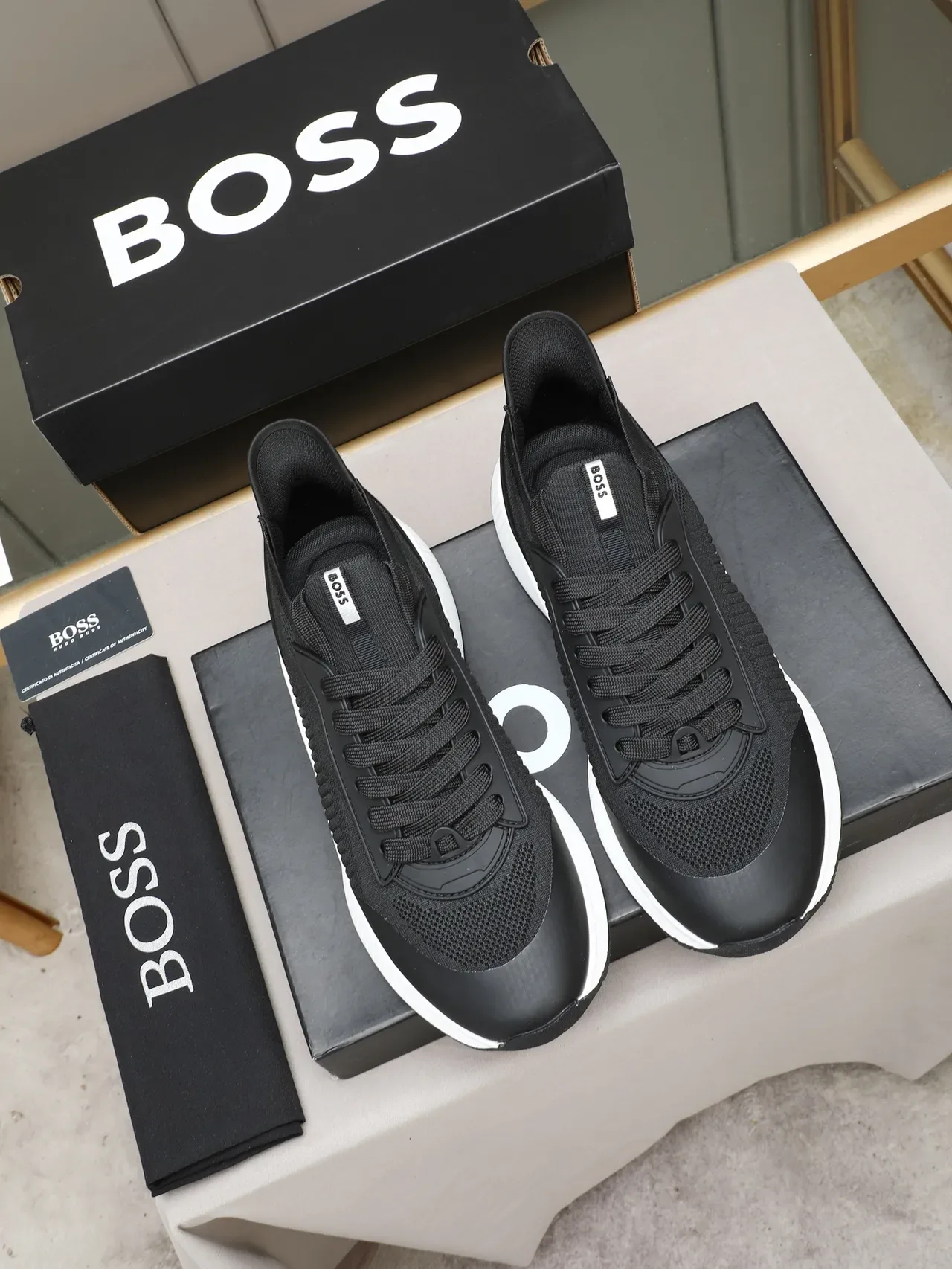 حذاء رياضي لايف ستايل Hugo Boss أسود من التريكو 2