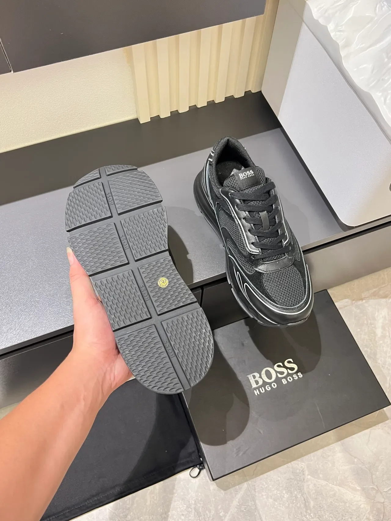 Hugo Boss Sneakers Lifestyle Noires en Maille et Synthétique 3