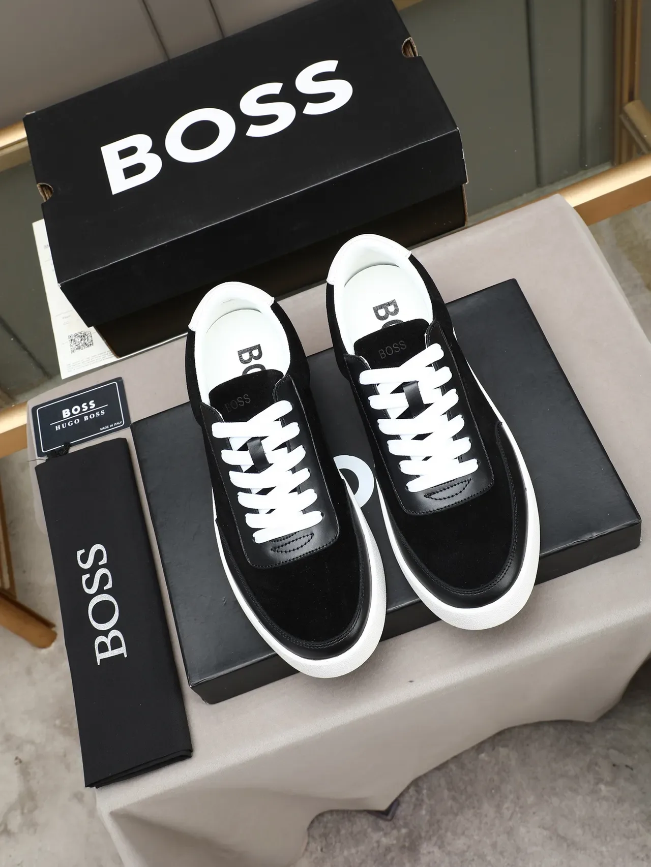 Hugo Boss 黑色麂皮和皮革平台生活方式运动鞋 2