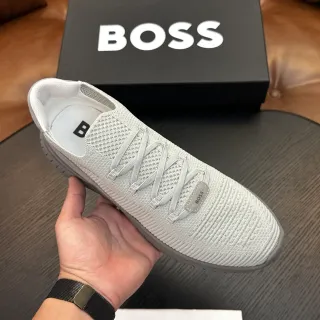 Hugo Boss 针织一脚蹬灰色生活方式运动鞋
