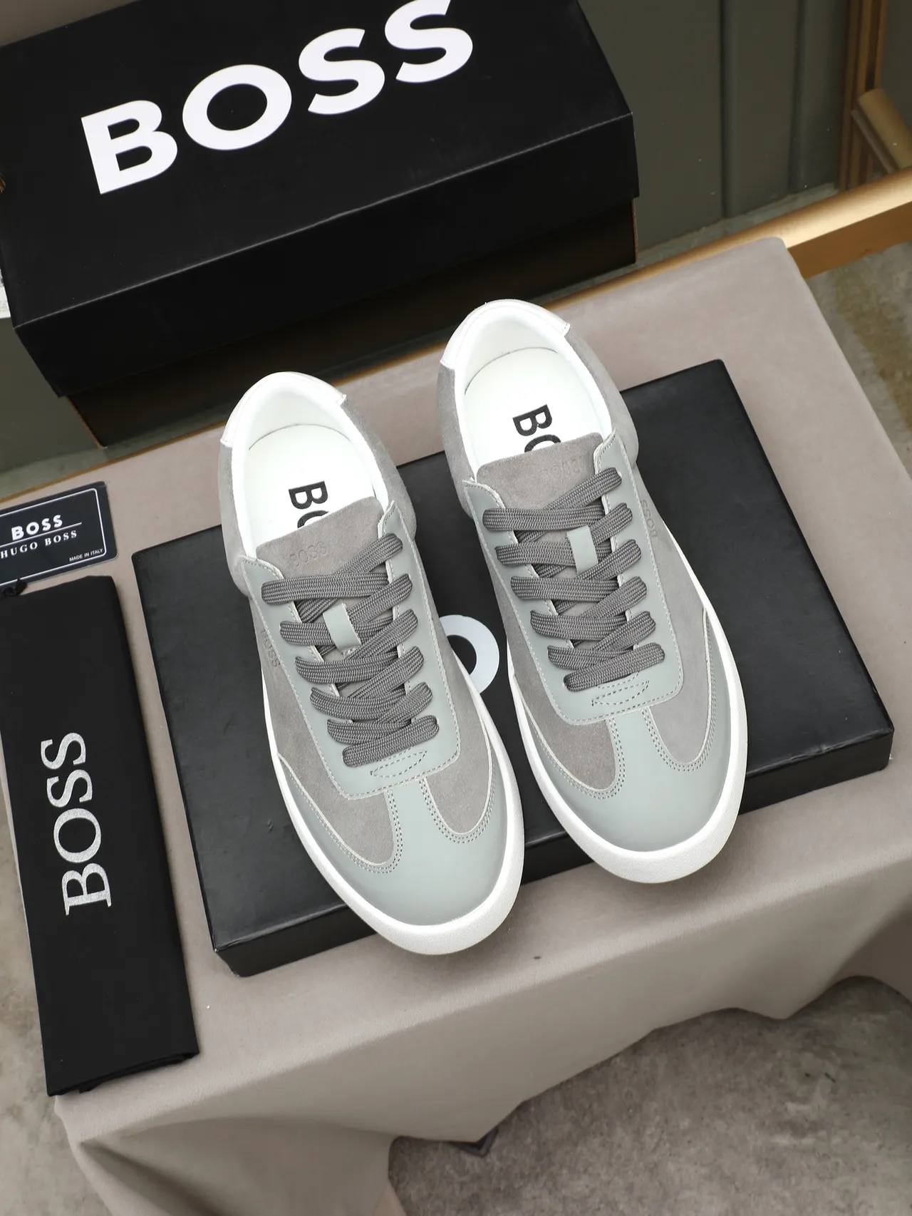 Hugo Boss Two-Tone Suede and Leather Platform Lifestyle Sneaker 2