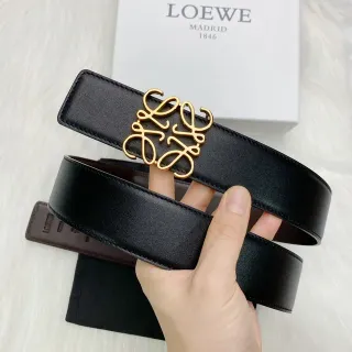 Loewe Anagram حزام جلد أسود مع مشبك ذهبي ناعم