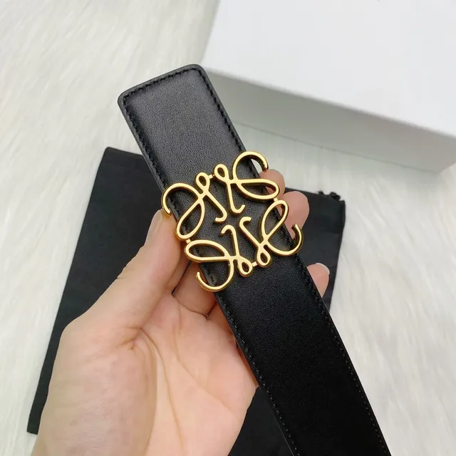 Loewe Anagram 黑色金色 光滑扣头 皮革皮带 2