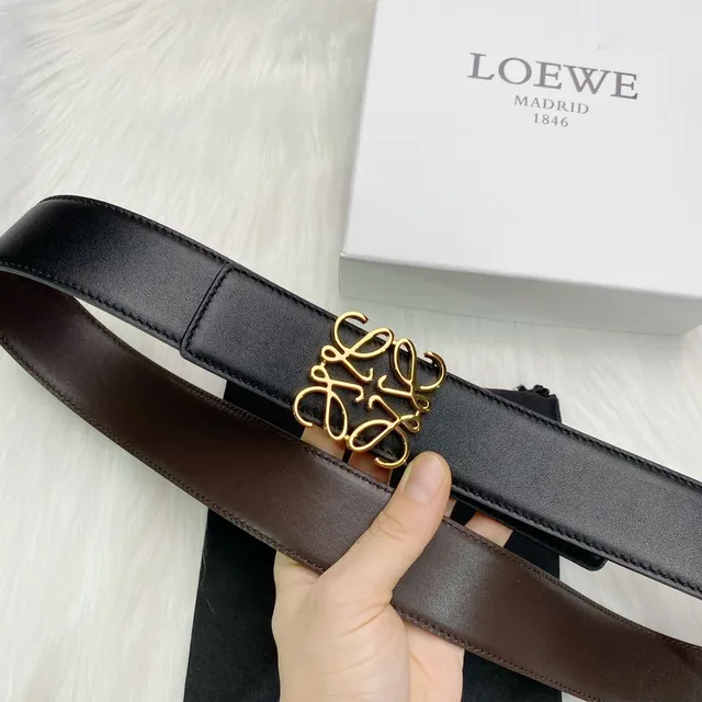 Loewe Anagram 黑色金色 光滑扣头 皮革皮带 4